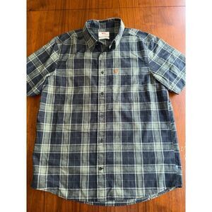 Fjallraven Men's Ovik Travel Short Sleeve Plaid Shirt Patina Green/Dark Navy L